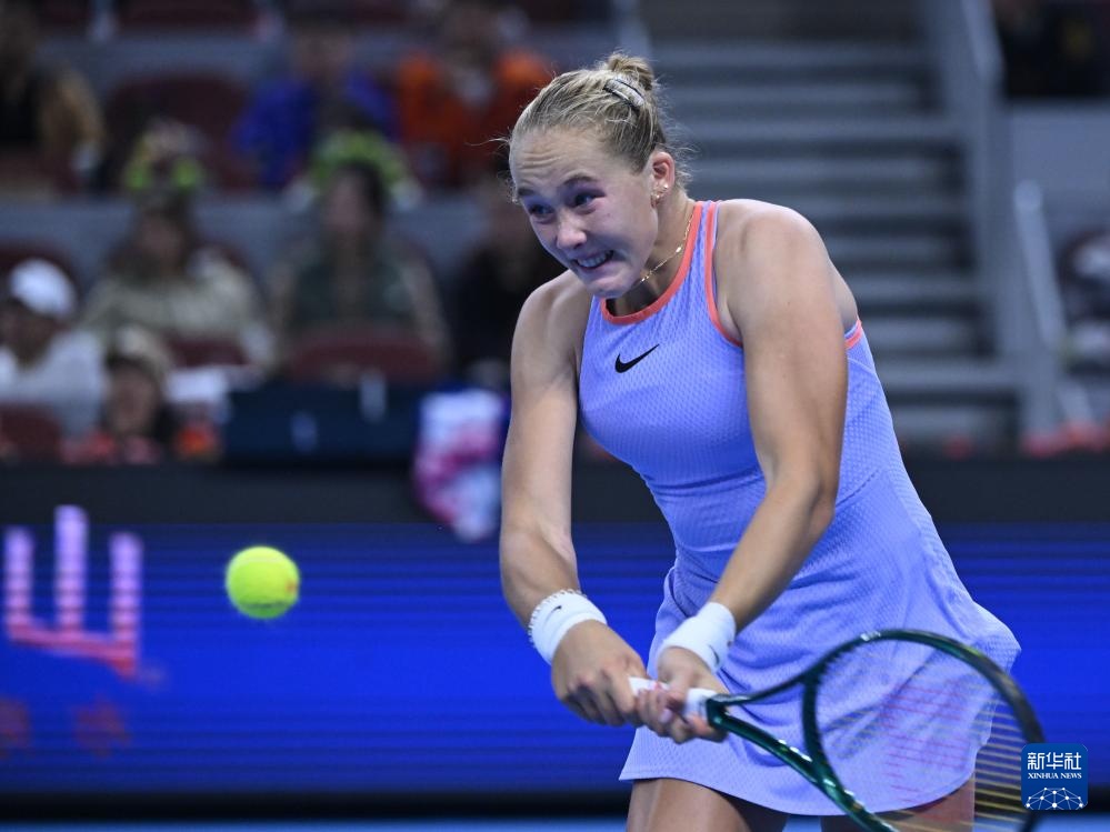 在这个比赛 在这个比赛